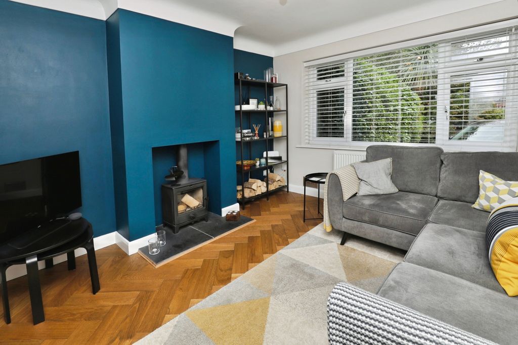 Property photo 2 of 15