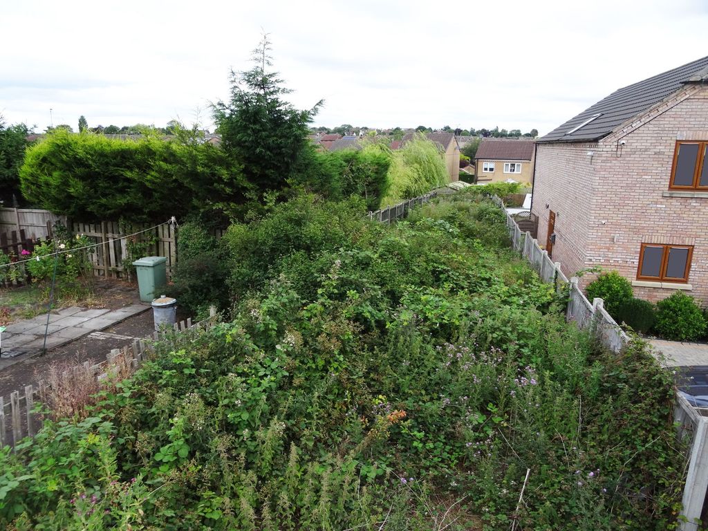 Property photo 1 of 3