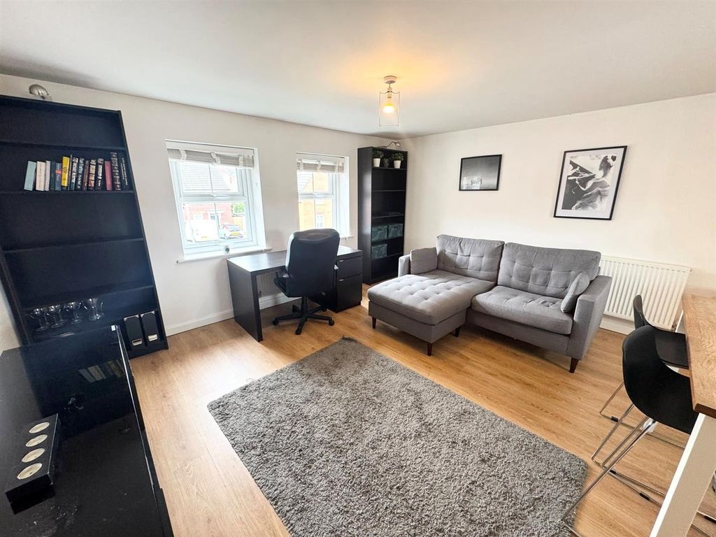 Property photo 1 of 8 4.Jpg