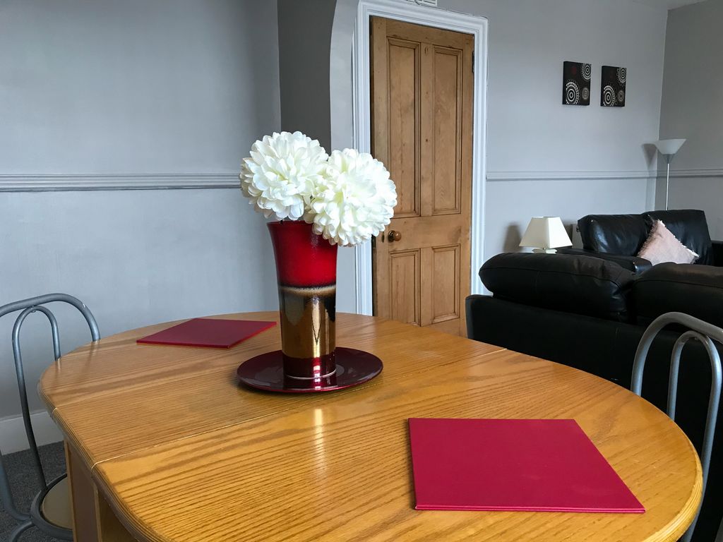 Property photo 3 of 32 Dining Area