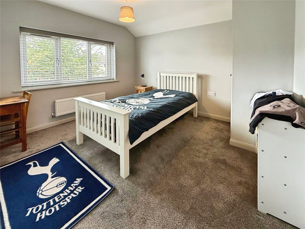 Property photo 3 of 17 Bedroom 2