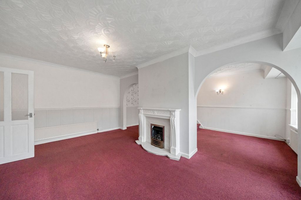 Property photo 3 of 21