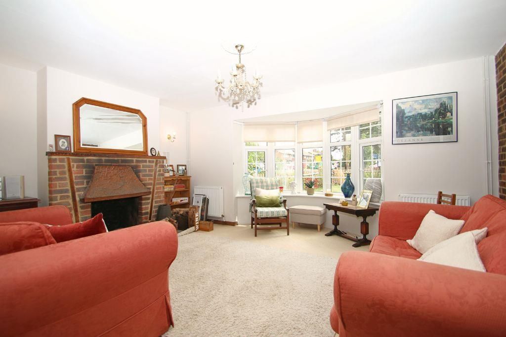 Property photo 3 of 11