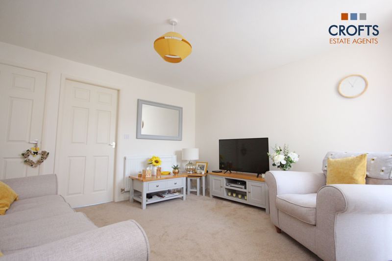 Property photo 2 of 10 Lounge