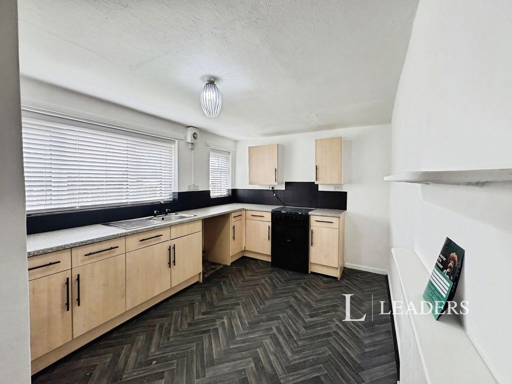 Property photo 3 of 20 Pbox-Img.Jpg