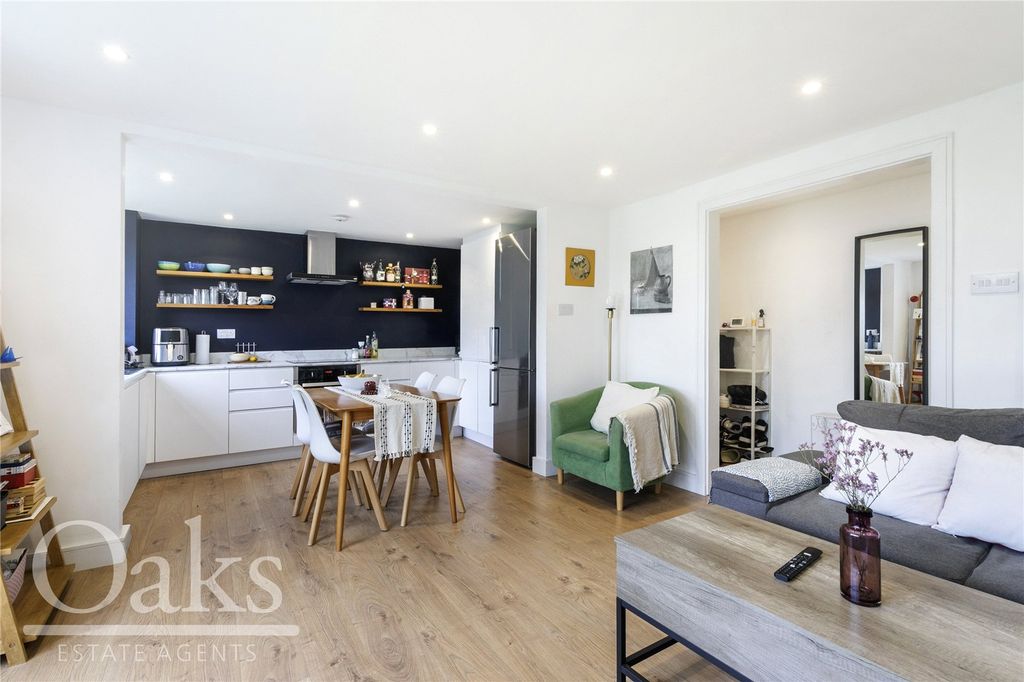 Property photo 3 of 9 Picture No. 06