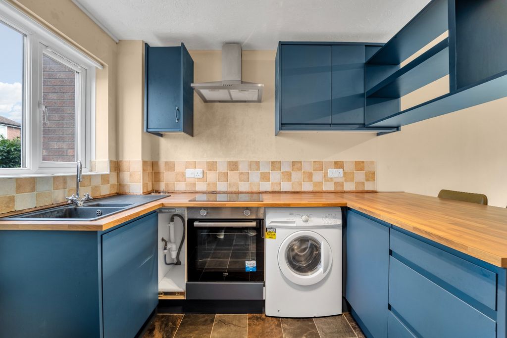 Property photo 3 of 12 2791183