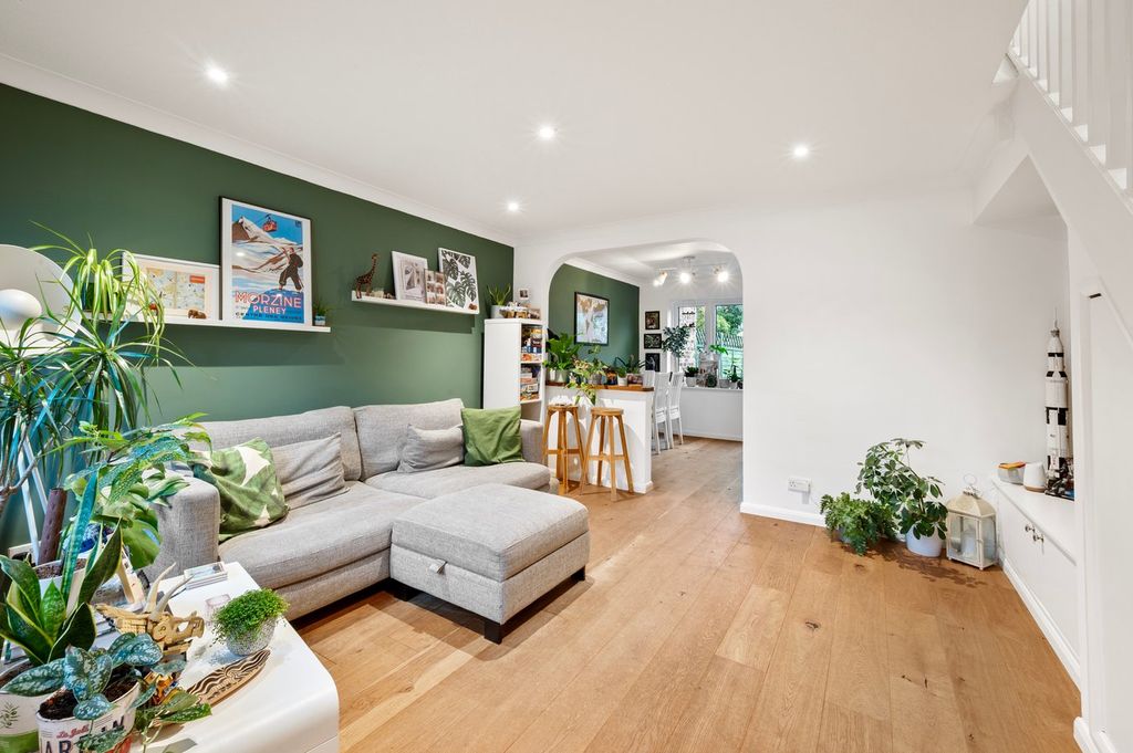 Property photo 2 of 13