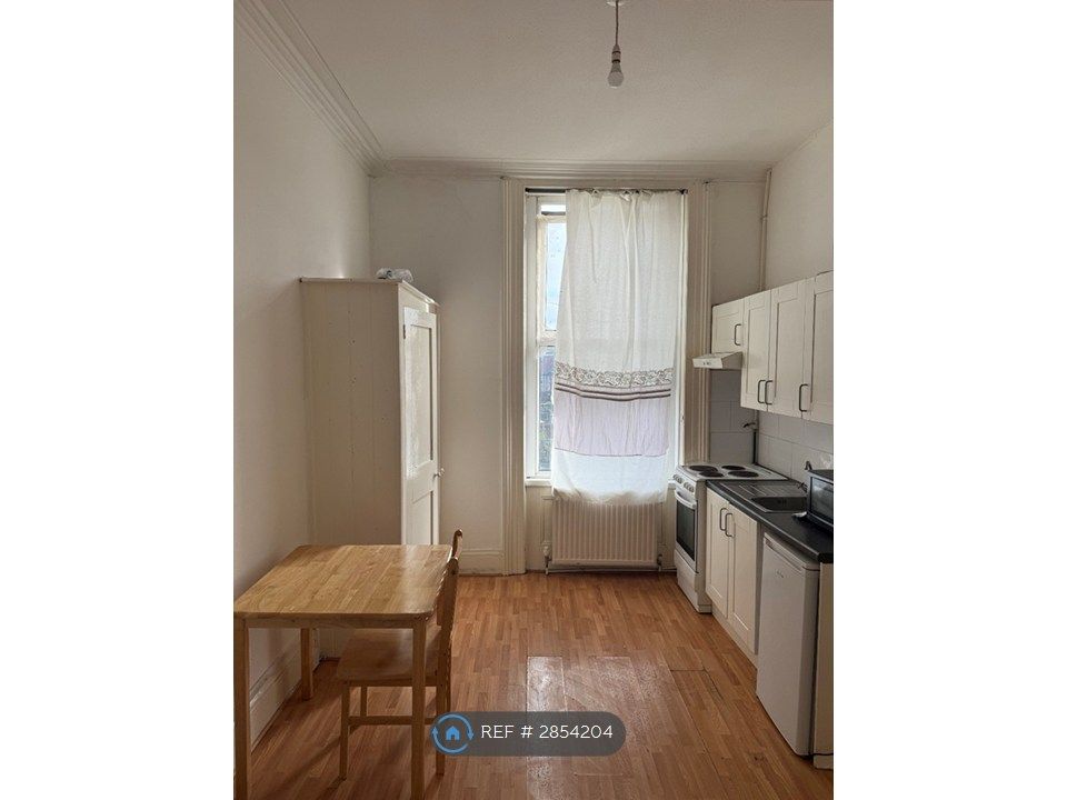 Property photo 2 of 3