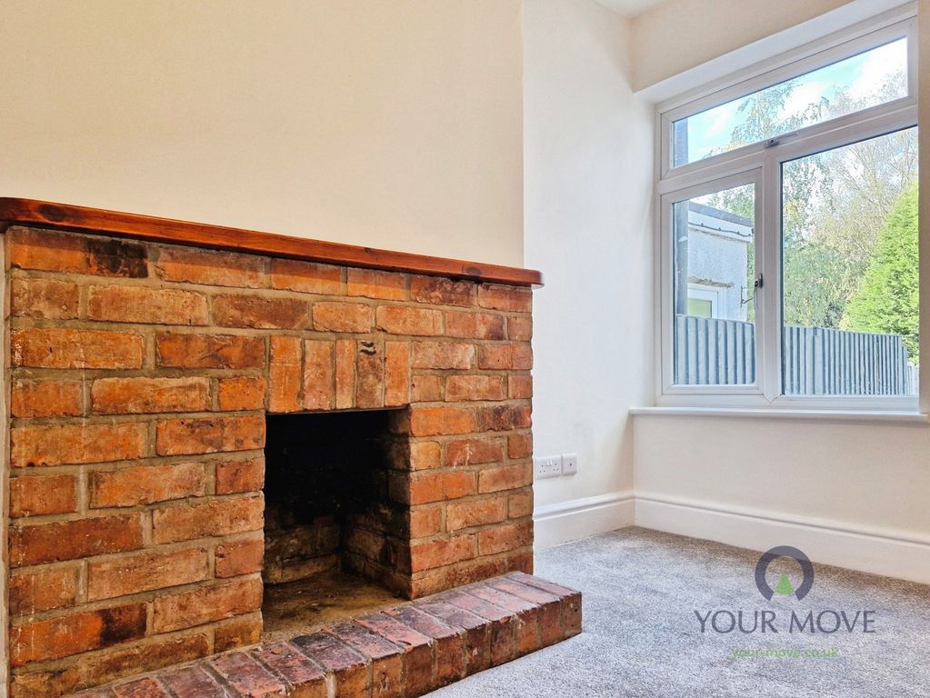 Property photo 3 of 17 Feature