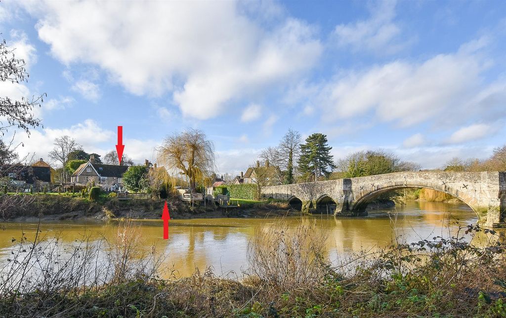 Property photo 2 of 21 # Riverside Location.Png