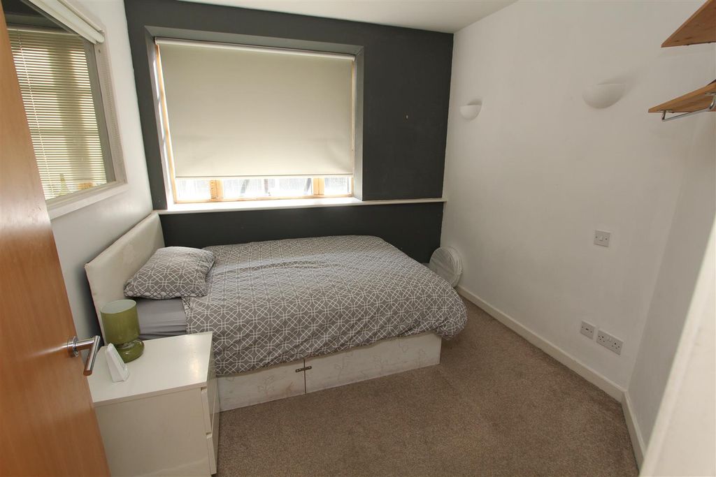 Property photo 3 of 7 5.Jpg