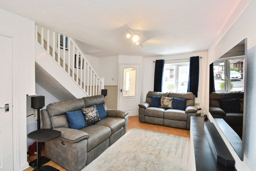 Property photo 3 of 25 Pbox-Img.Jpg