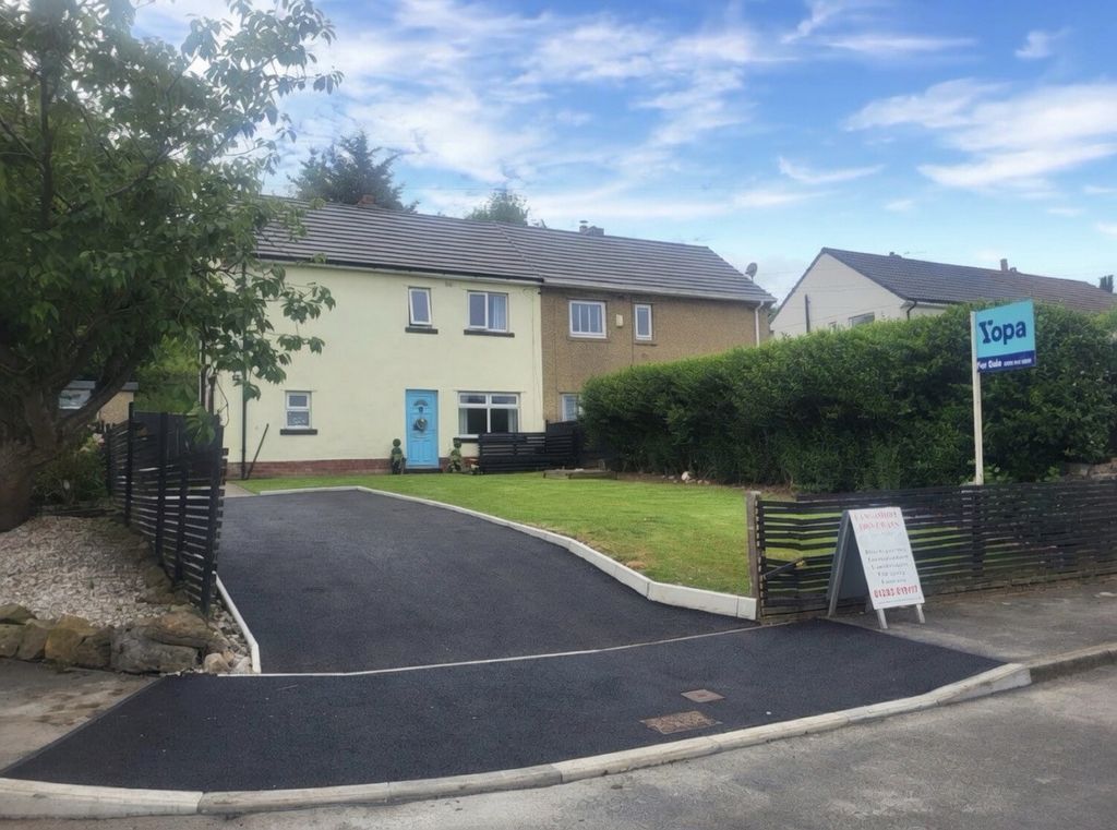 Property photo 1 of 16 1