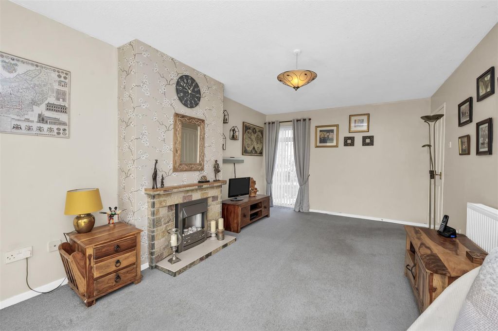 Property photo 3 of 18 Dcp_9531.Jpg