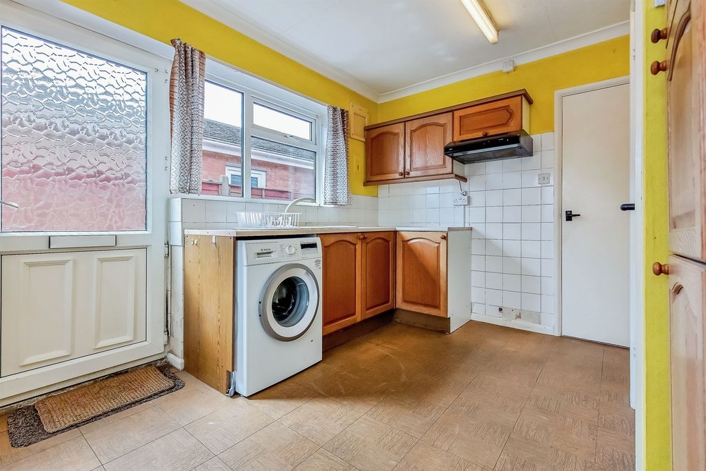 Property photo 3 of 18