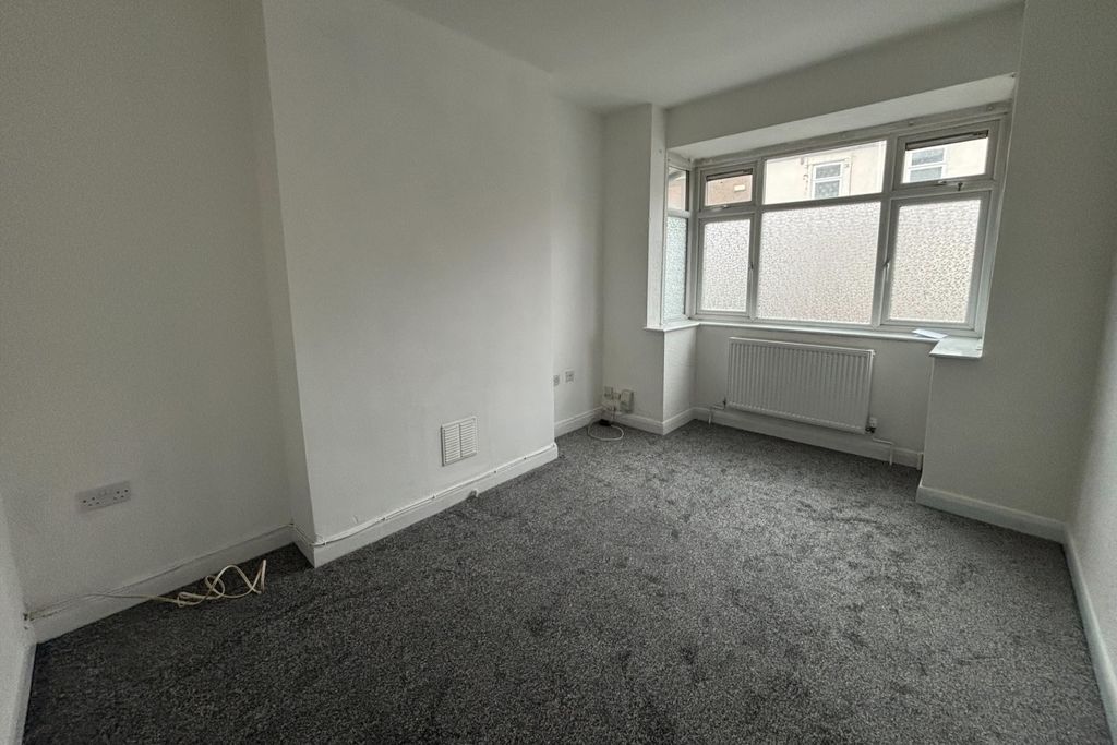 Property photo 2 of 9 Processed-Cf789F0C-71Ad-4D80-8A84-6C6E40Df26Dd