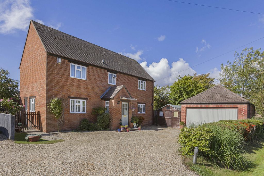 Property photo 1 of 36
