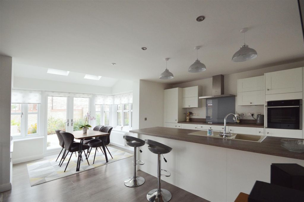 Property photo 2 of 23 Open Plan Kitchen / Dining / Garden Room