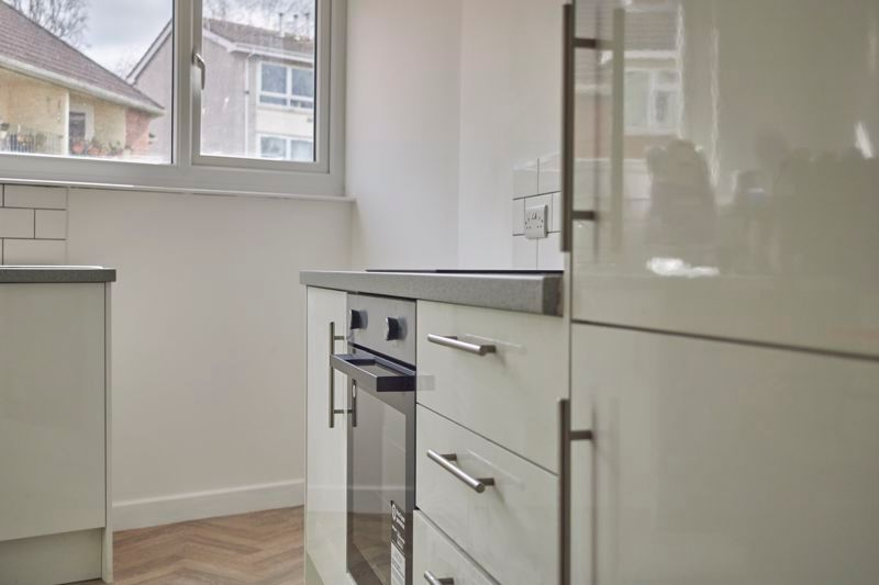 Property photo 3 of 13 Kitchen