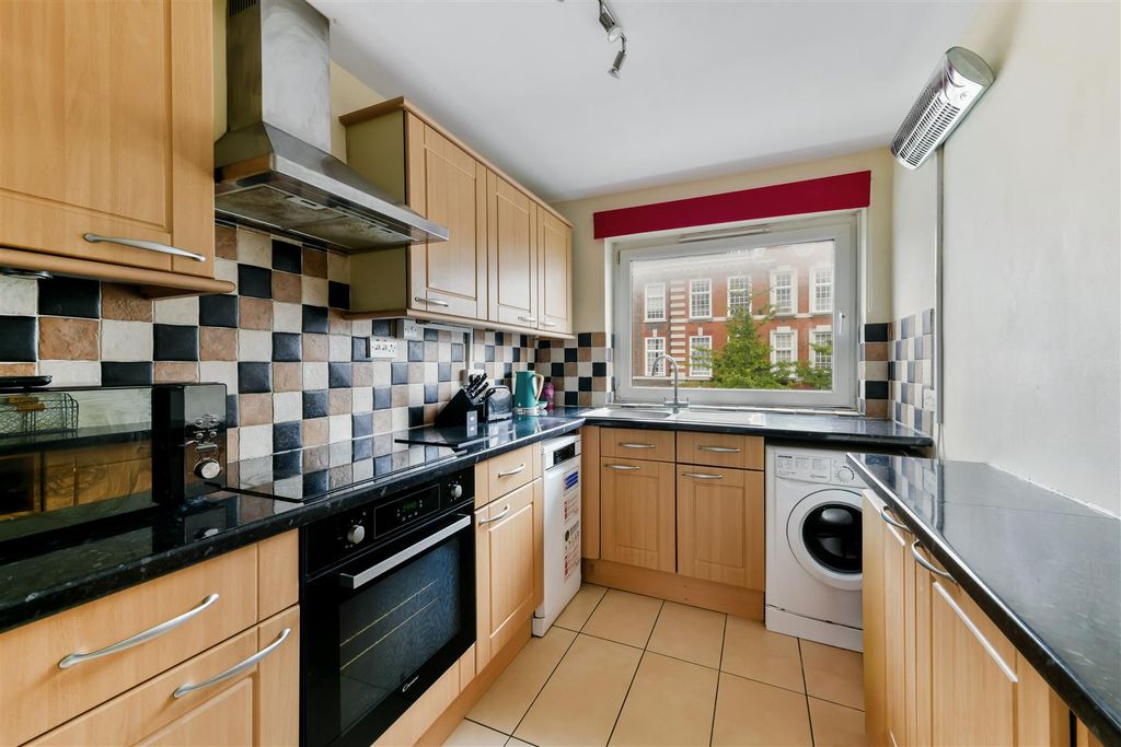 Property photo 1 of 13 5.Jpg