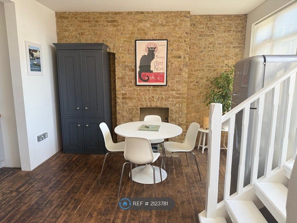 Property photo 1 of 14 Kitchen Dining Area