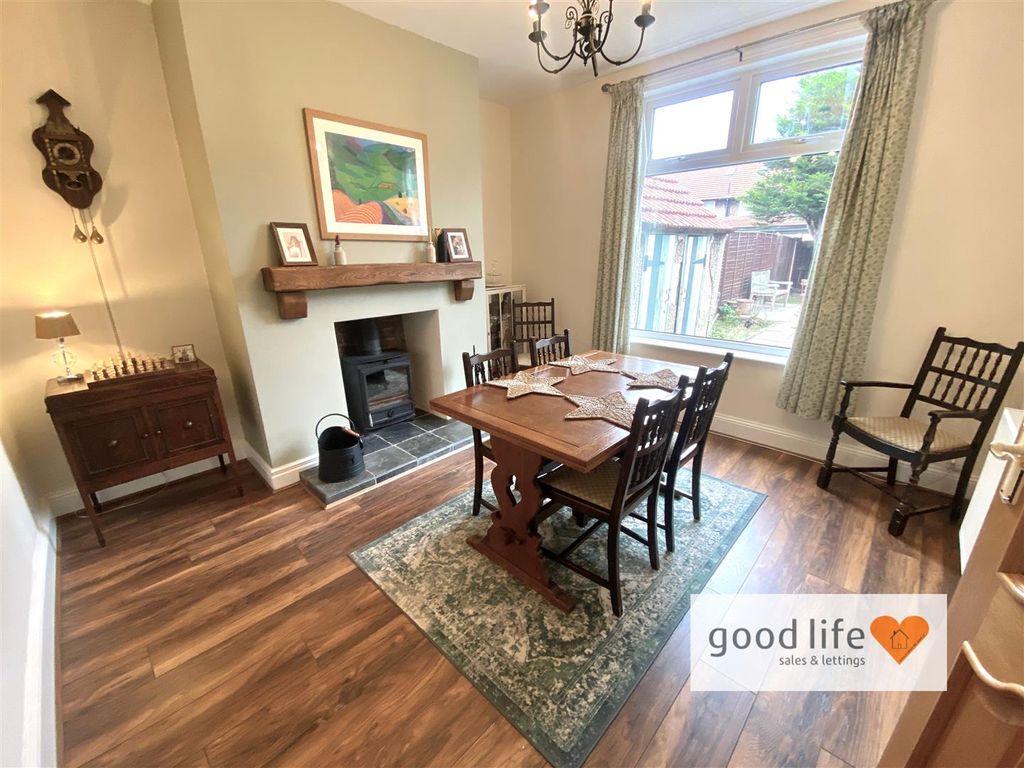 Property photo 3 of 15 20251014_120053504_Ios27Victoriaavenue.Jpg