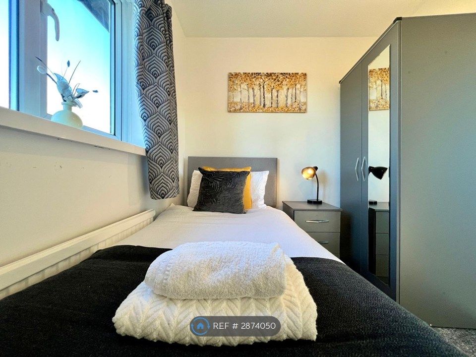 Property photo 1 of 26