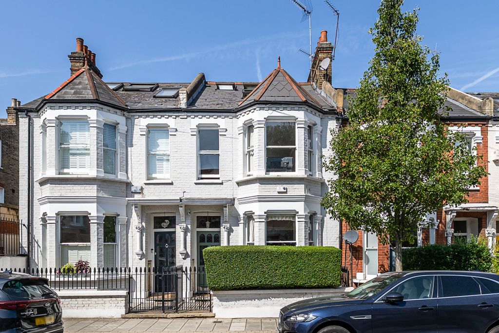 Property photo 1 of 27