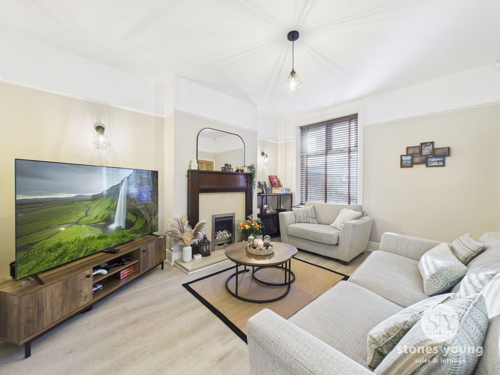 Property photo 2 of 16