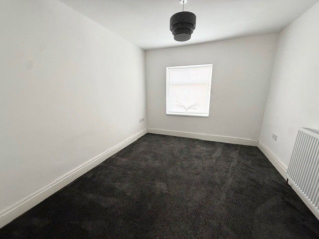 Property photo 3 of 11 Photo