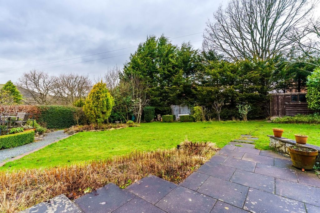 Property photo 2 of 55