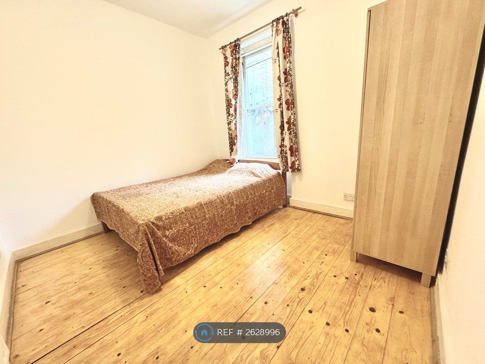 Property photo 3 of 6