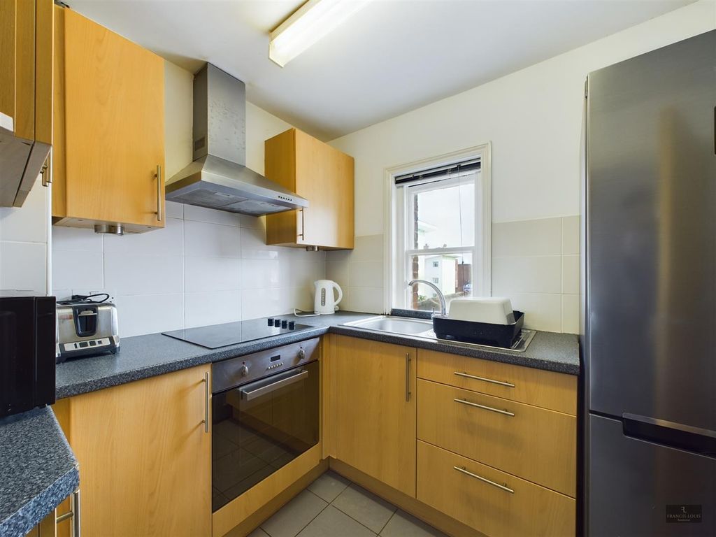 Property photo 2 of 6 Cam02887G0-Pr0024-Still004.Jpg