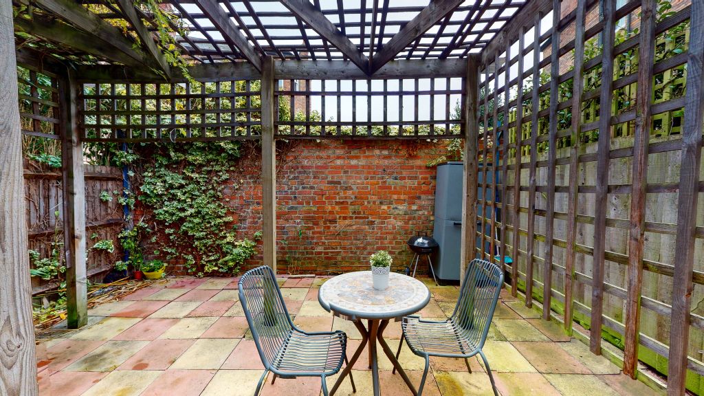 Property photo 2 of 7