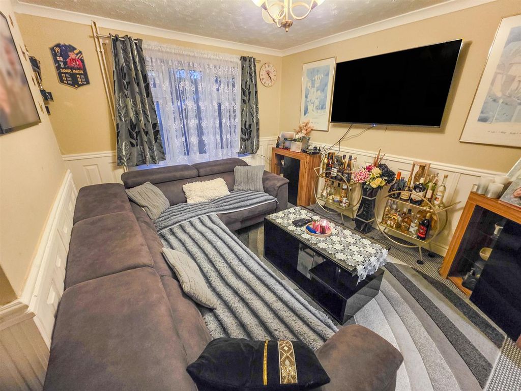 Property photo 3 of 22 20251128_162655.Jpg