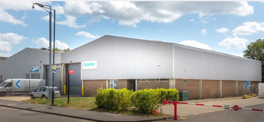 Property photo 1 of 1 477 Malton Avenue