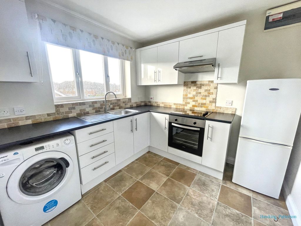 Property photo 2 of 13