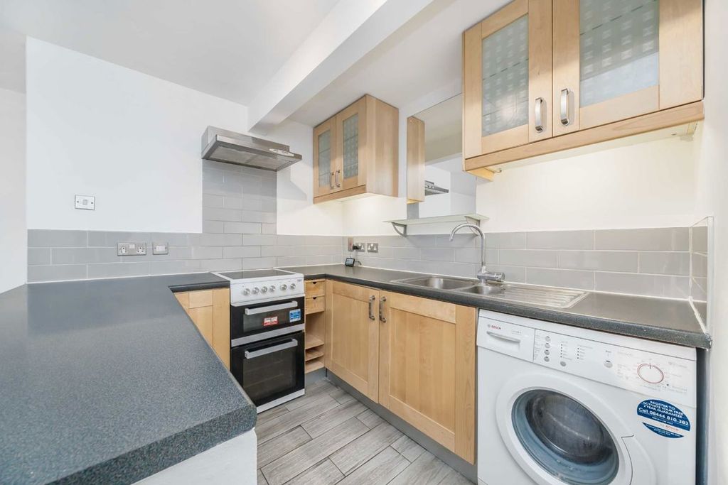 Property photo 3 of 5