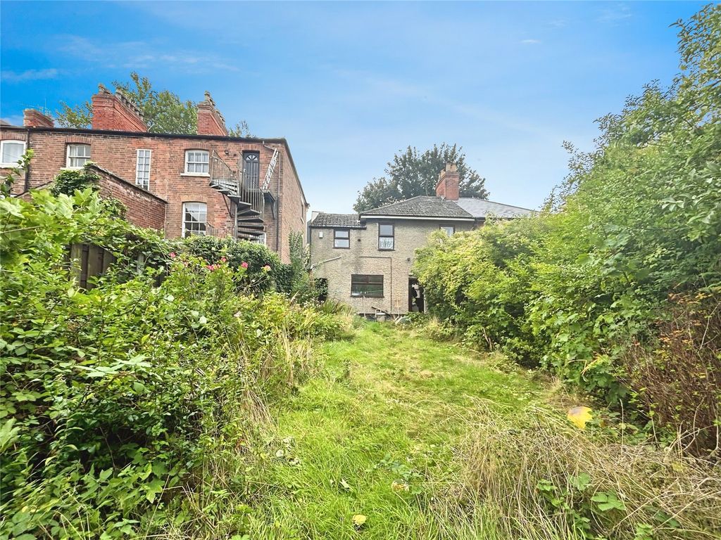 Property photo 3 of 16 Picture No. 01