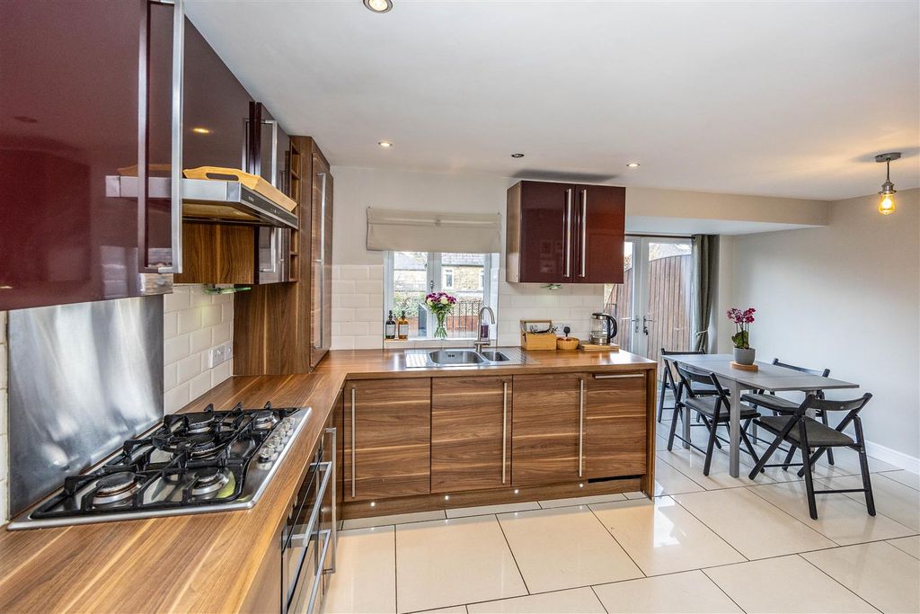 Property photo 3 of 37 3Bcbrig-191125-28.Jpg