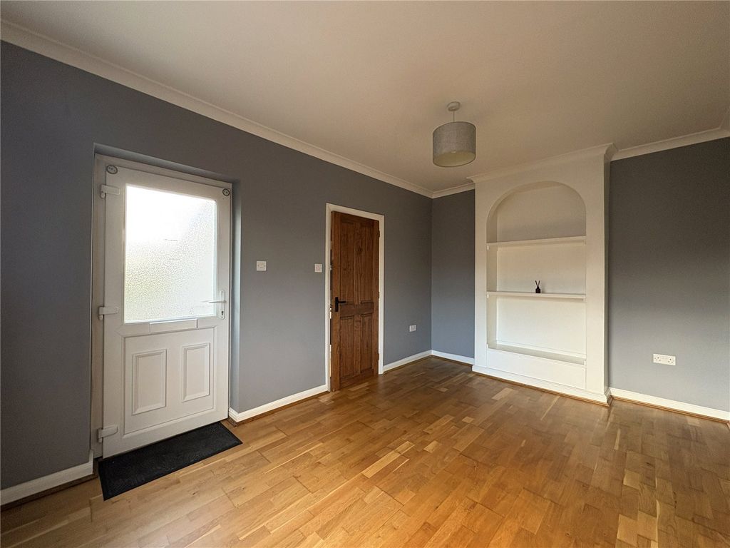 Property photo 2 of 10 Picture No. 16