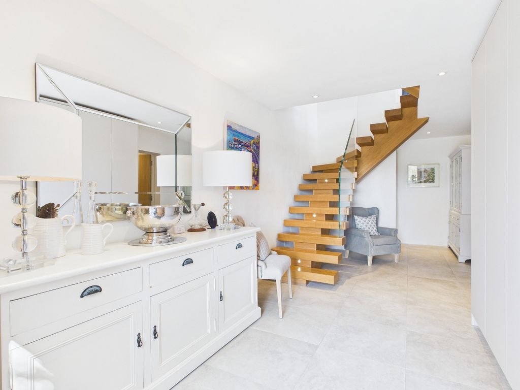 Property photo 3 of 30 4491688