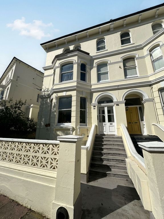 Property photo 1 of 5