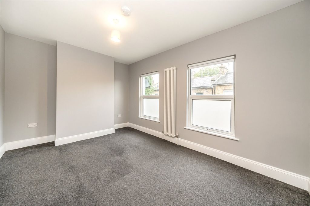 Property photo 3 of 10 Bedroom