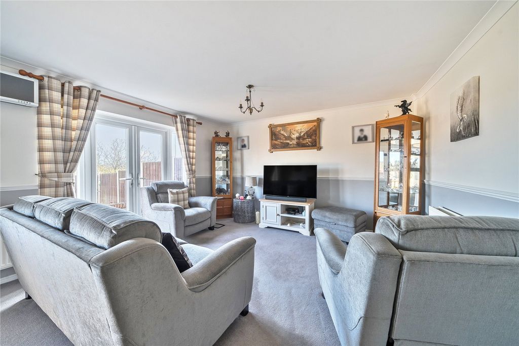 Property photo 2 of 18 Picture No. 14