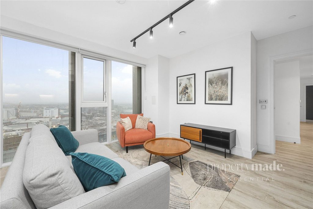 Property photo 1 of 32 Picture No. 21