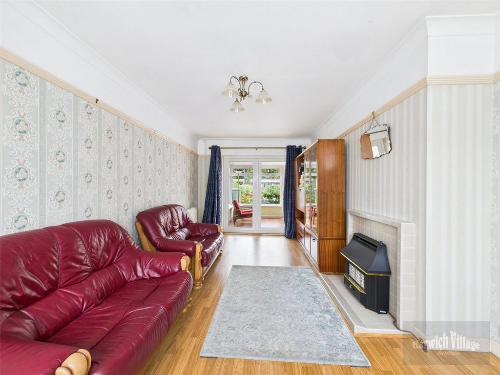 Property photo 2 of 15 Picture 2