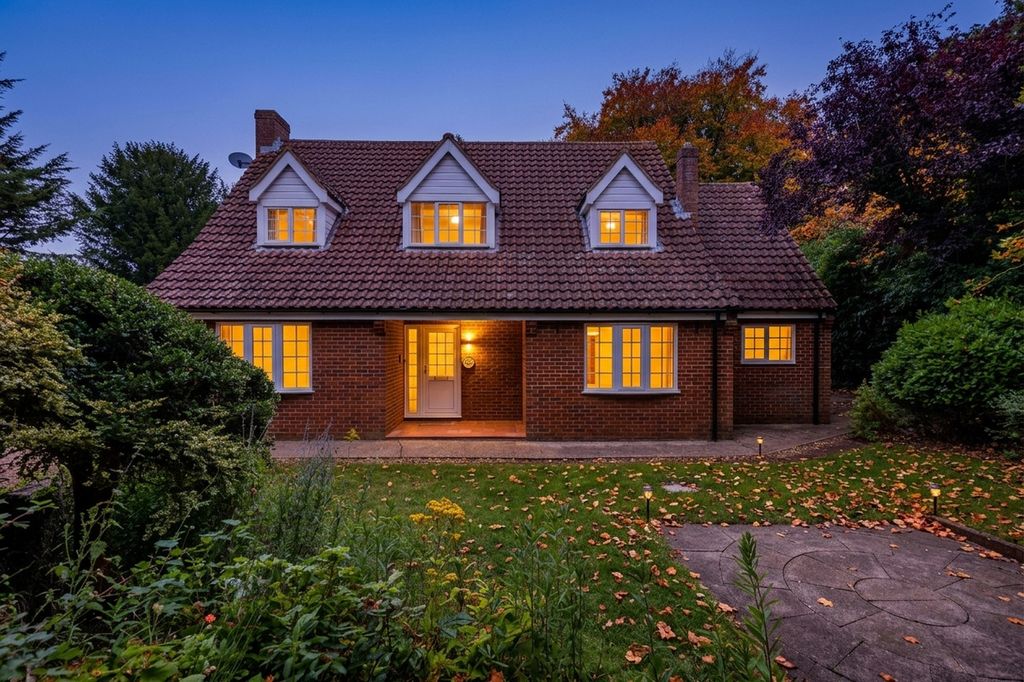 Property photo 1 of 30