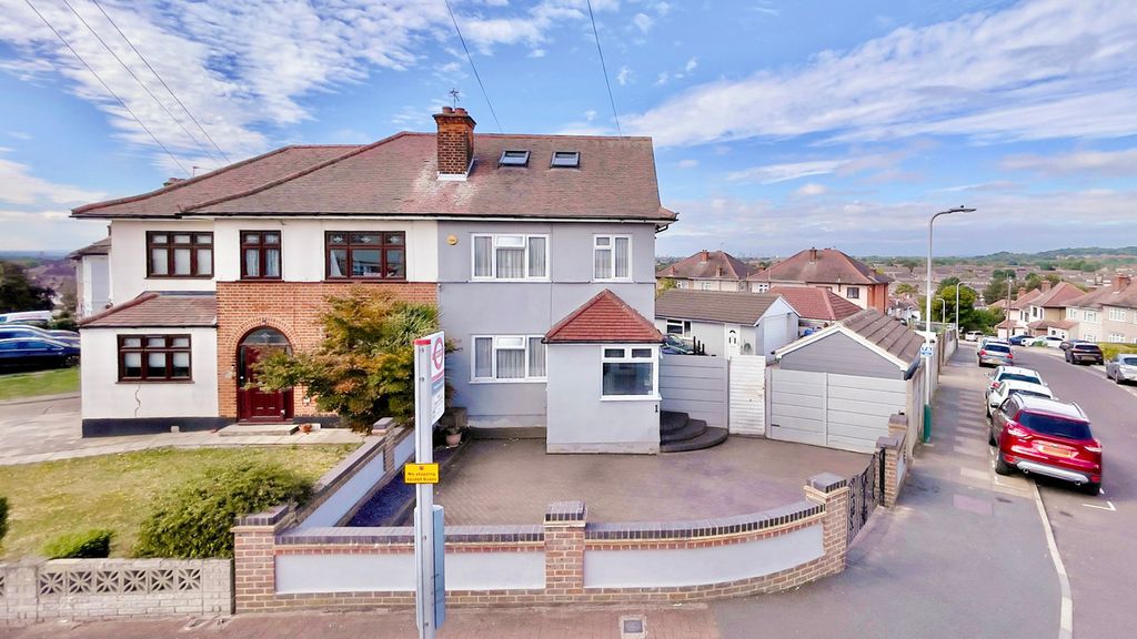 Property photo 1 of 35